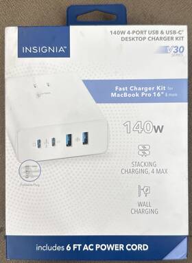 Ns-pw3x4ac2w22b Insignia Insignia- 140w 4-port Usb And Usb-c Desktop Charger Kit For Macbook Pro 16