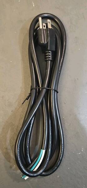 5-15p Iron Forge Cable 848864043760 Ac Power Cord Nema To Unterminated 16 Awg 3c Sjt 125v Black 6 Ft