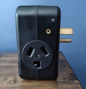 Nc-30 Neocharge 195893829118 Nema 10-30 240v Ev Charge Smart Splitter