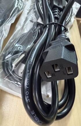 X00736w0ch Standardtronics 2-packstandardtronics Power Cable 3-prong Female To 2-prong Male 5ft Black