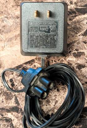 680986-20 Thomson E82768 Black And Decker Ac Adapter Model Input 120v Output 8.4v 60hz 2w