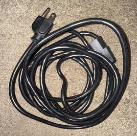 Yfc Sf-82 6ft Sjt 18awg Power Cable Nema 5-15p To Iec 60320 C13 Black